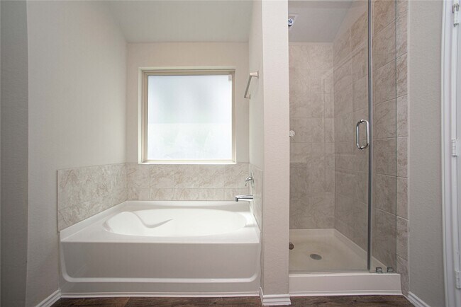 Building Photo - 14086 Sharktooth Hill Ln