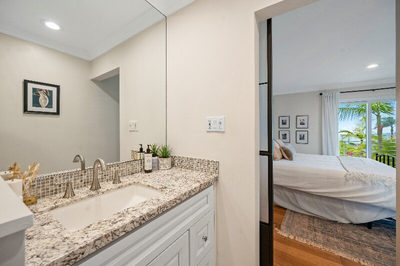 Building Photo - 5662 Ladybird Ln