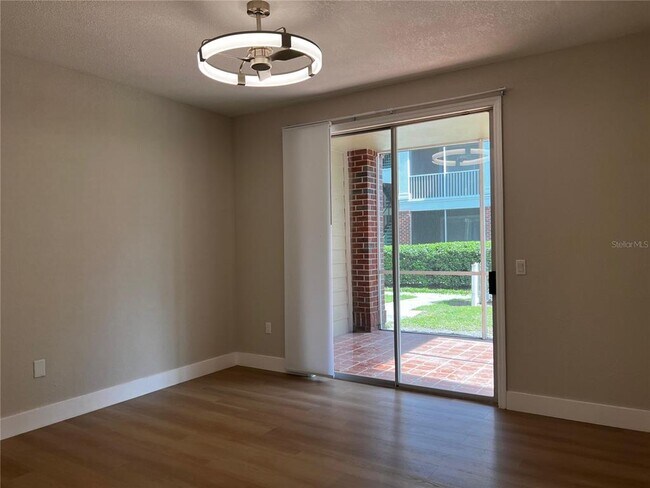 Building Photo - 13102 Mulberry Park Dr