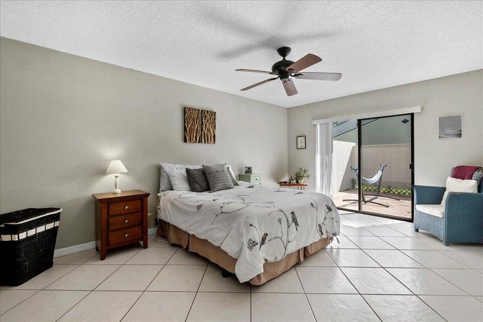 Building Photo - 12875 Spinnaker Ln