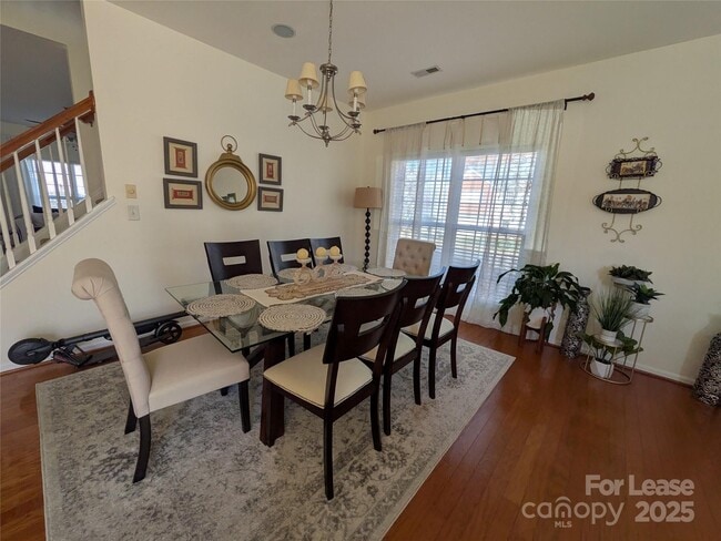 Building Photo - 2102 Big Pine Dr