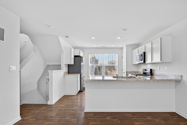 Building Photo - 3831 Currant Ln