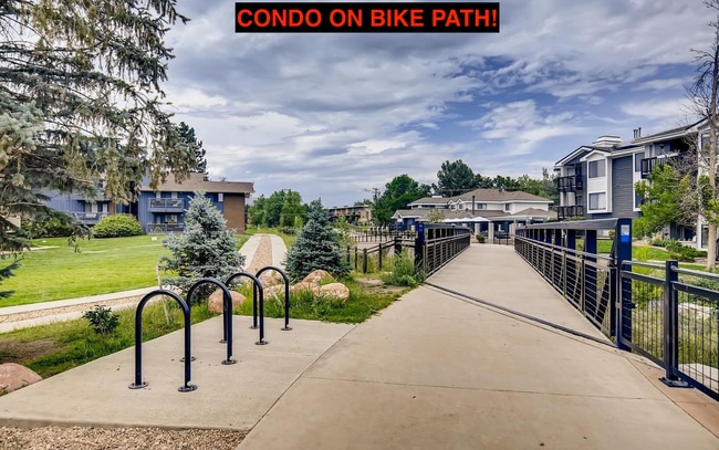 Building Photo - Furnished or Unfurnished Updated 2 Bed 2 B...