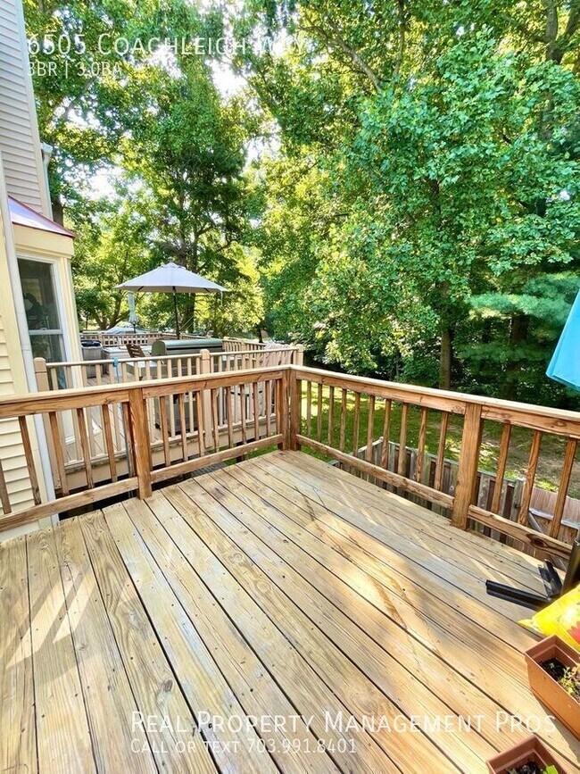 Building Photo - 6505 Coachleigh Way