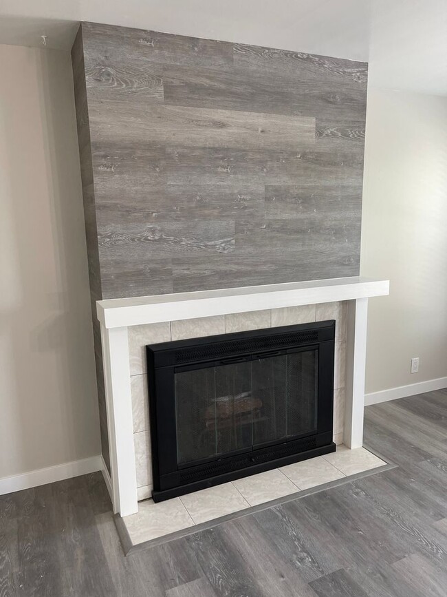 Building Photo - Beautiful 4 Bed 2 Bath House in Taylorsville!