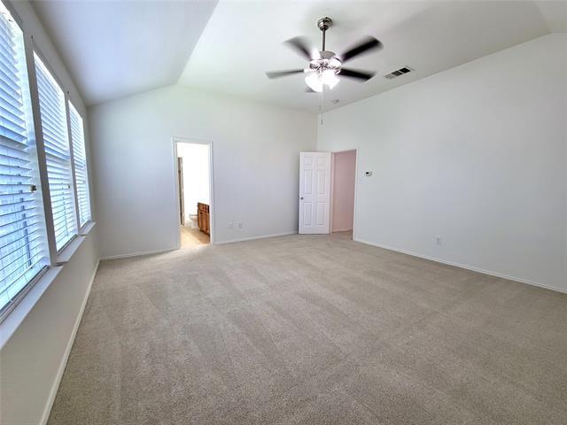 Building Photo - 2000 Lanshire Dr