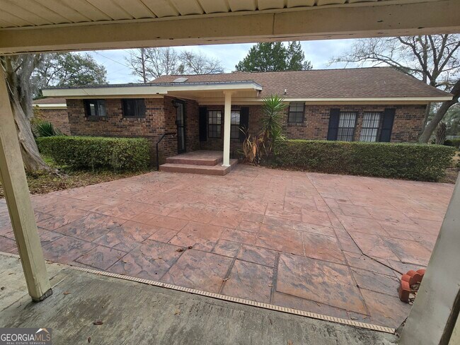 Building Photo - 1703 Point Peter Rd