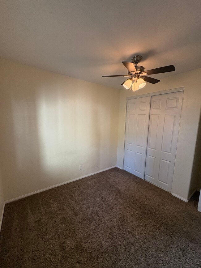 Building Photo - Gaylord Building