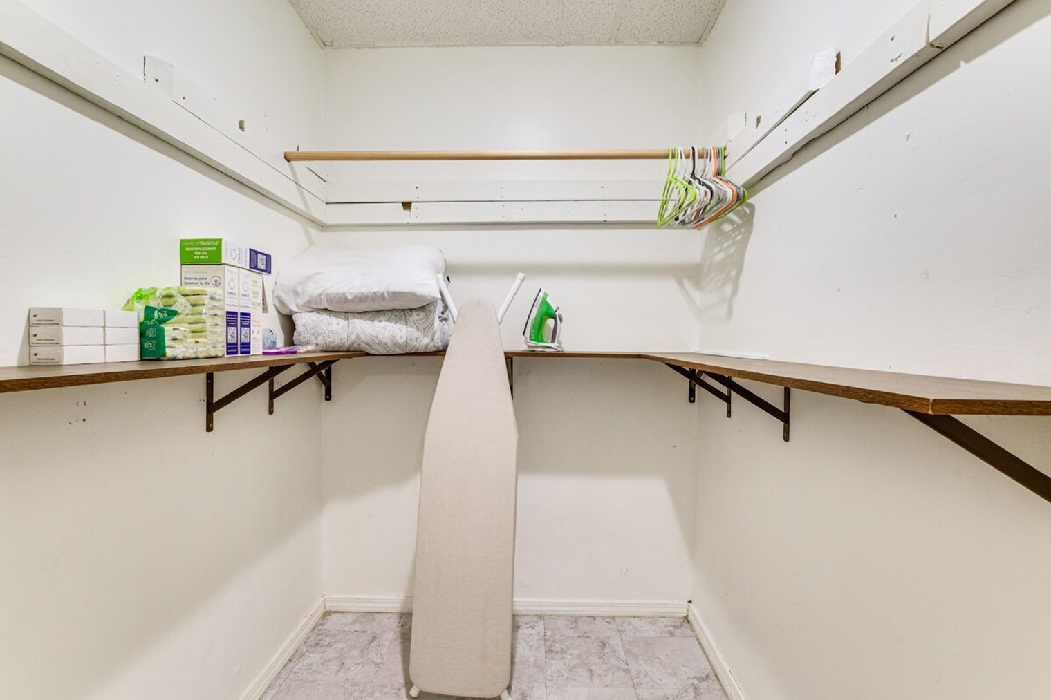 Building Photo - 8320 S Burnham Ave