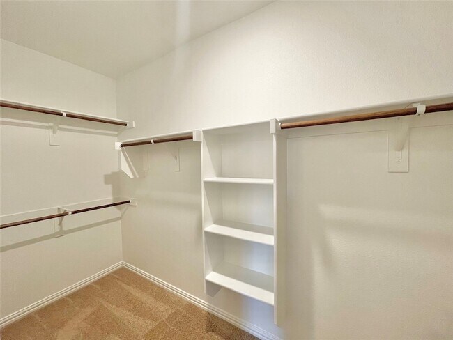 Building Photo - 768 Hawthorn St