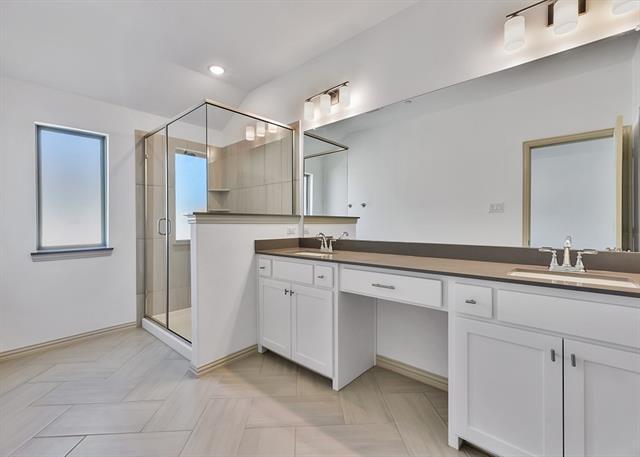 Building Photo - 8804 Samara St