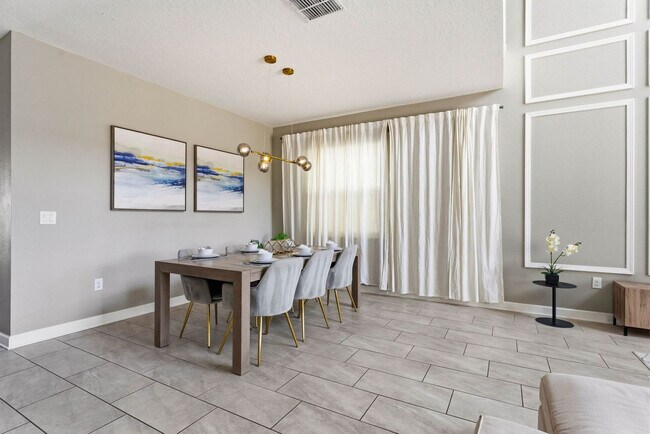 Building Photo - 770 Sticks St