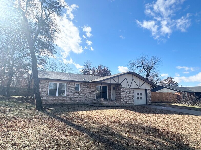 Building Photo - 3208 Marla Ln