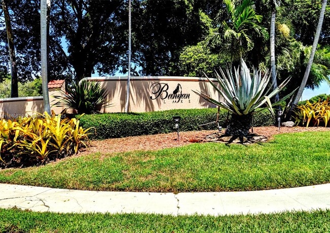 Building Photo - 8099 Severn Dr