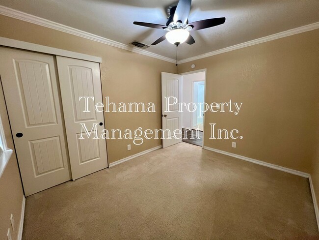 Building Photo - Beautiful 3 bedroom 2 bath home in Red Bluff