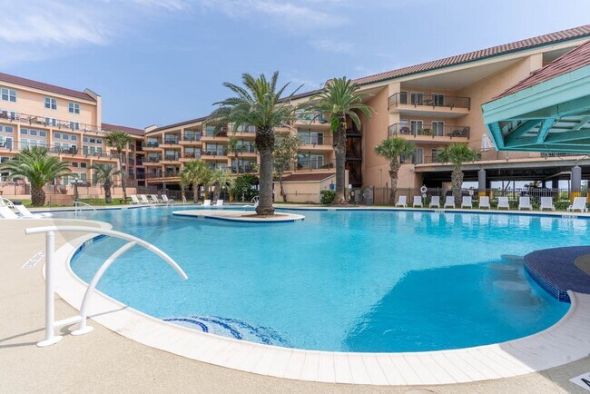 Building Photo - 9520 Seawall Blvd