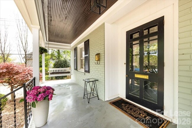 Building Photo - 3920 Haven Dr