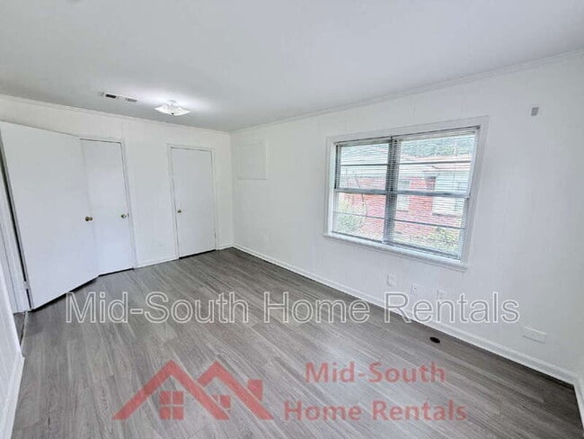 Building Photo - 5057 Gill Rd