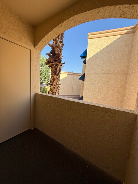 Building Photo - 12221 W Bell Rd