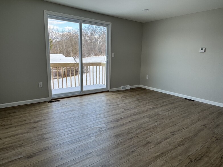 Building Photo - 1125 Harmony Rd