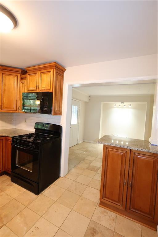 Building Photo - 1540 Alverado Way