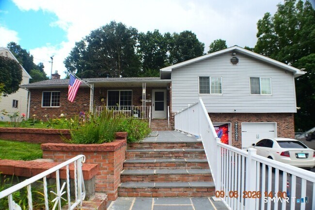Building Photo - 34 Garden Hill Cir