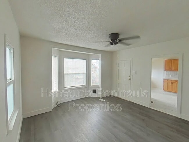 Building Photo - 1321 Elizabeth Ave