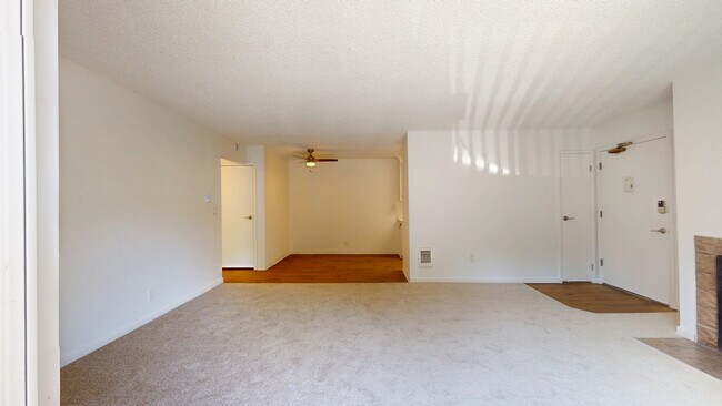 Building Photo - 475 Ignacio Blvd