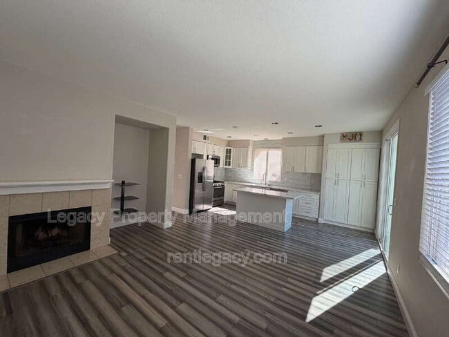 Building Photo - 4010 Hiller Ln