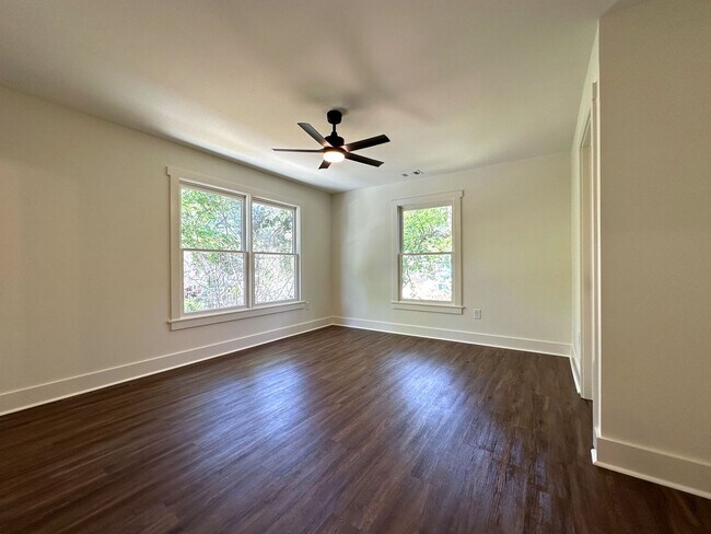 Building Photo - NEW CONSTRUCTION - Available August 2025!