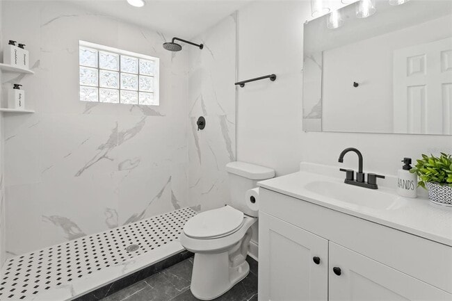 Building Photo - 2700 13th St W