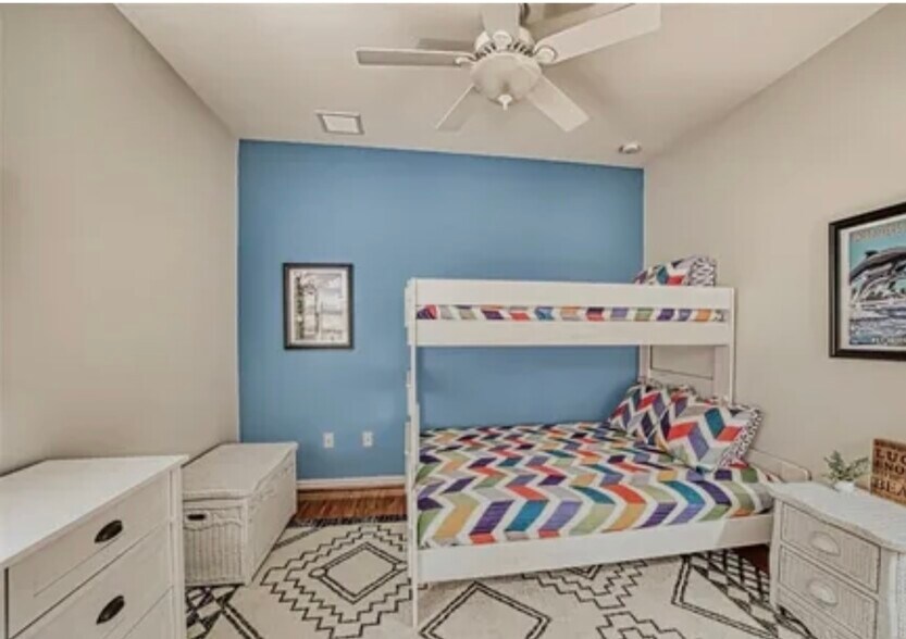 Bunk Room - 15034 Sea Crest Blvd