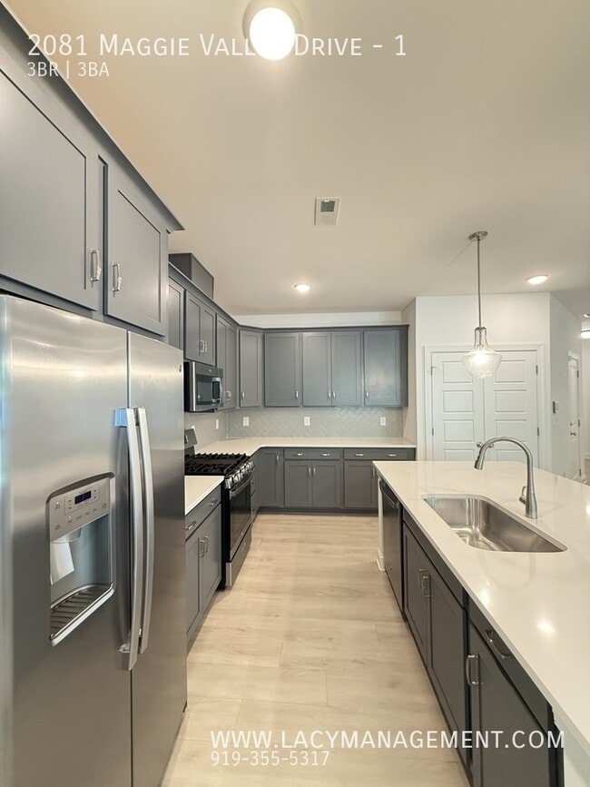 Building Photo - 2081 Maggie Vly Dr
