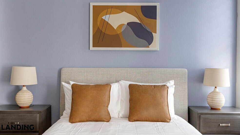 Building Photo - 2206 Arroyo Ave