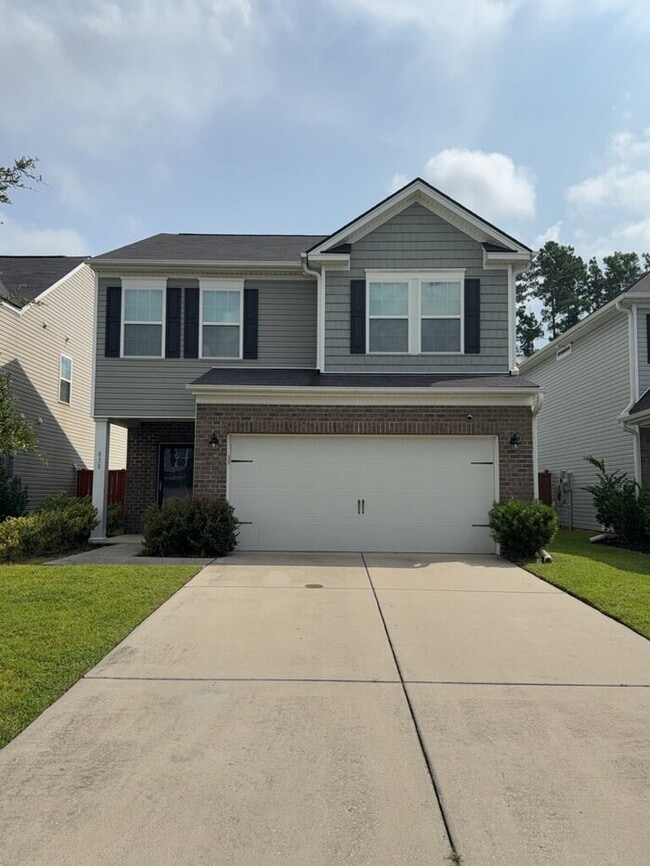 Building Photo - 838 Redbud Ln