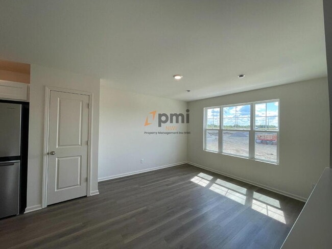 Building Photo - 8749 W 108th Dr