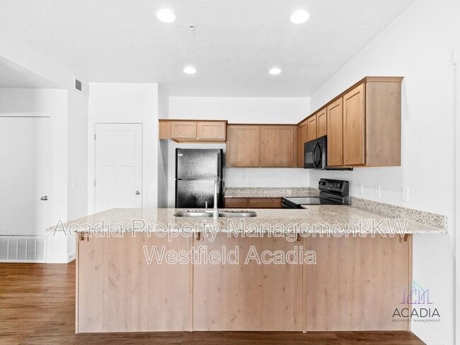 Building Photo - 788 E 500 S