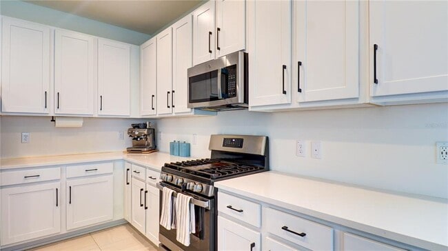Building Photo - 3338 Great Banyan Way