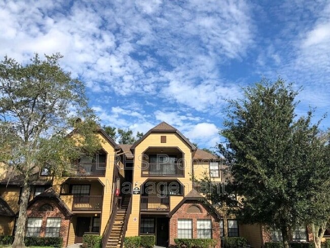 Building Photo - 465 Forestway Cir