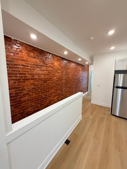 Building Photo - 1325 Kerbaugh St