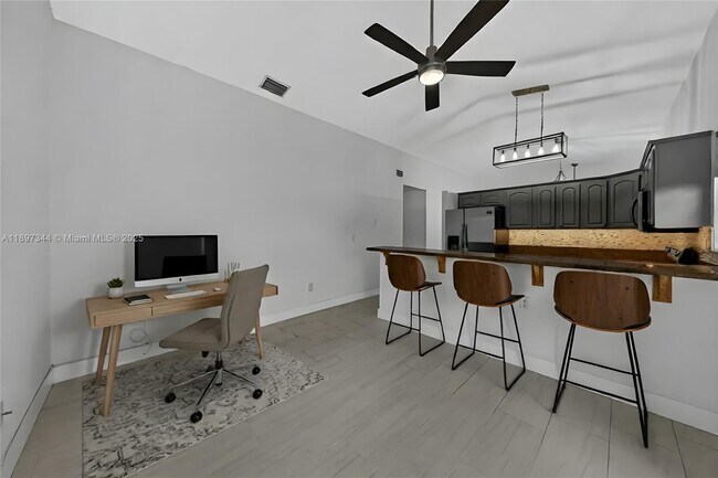 Building Photo - 15140 Bristol Ln