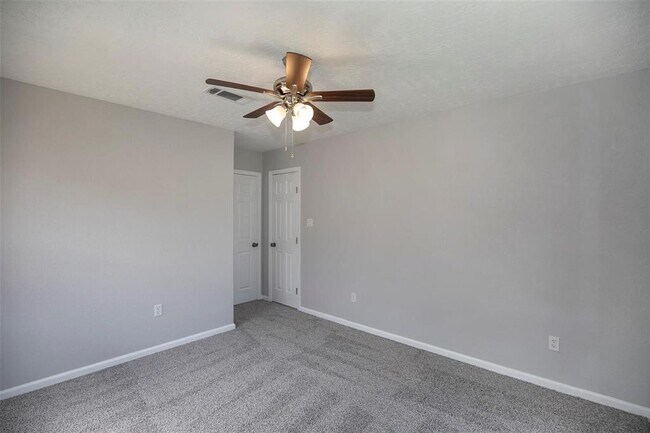 Building Photo - 10214 Tolman St
