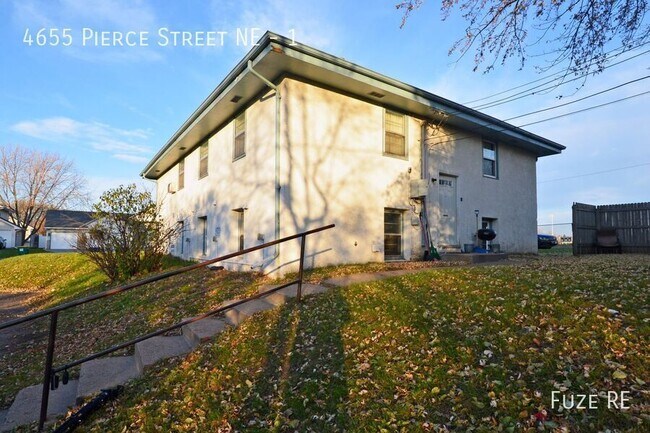 Building Photo - 4655 Pierce St NE