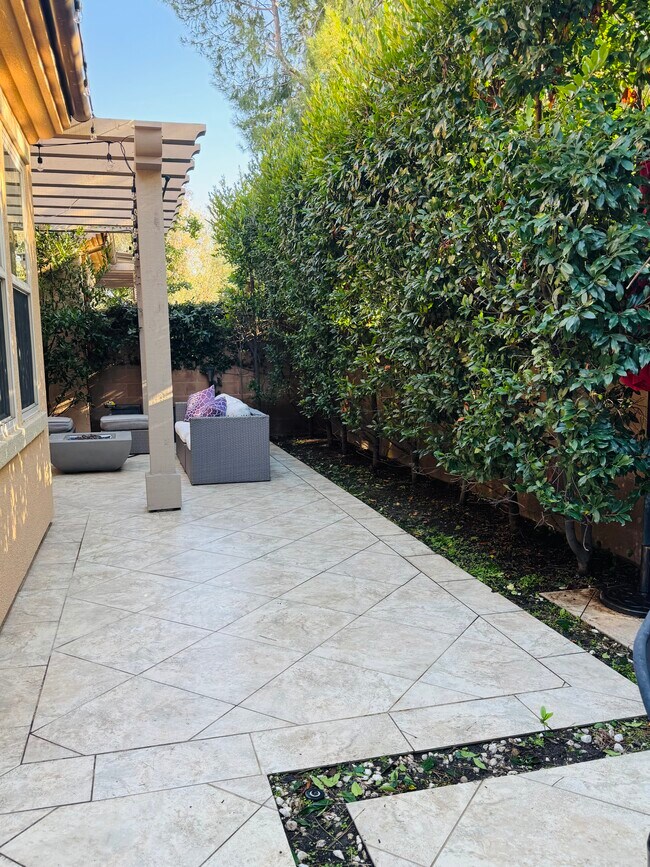 Building Photo - 113 Churchill