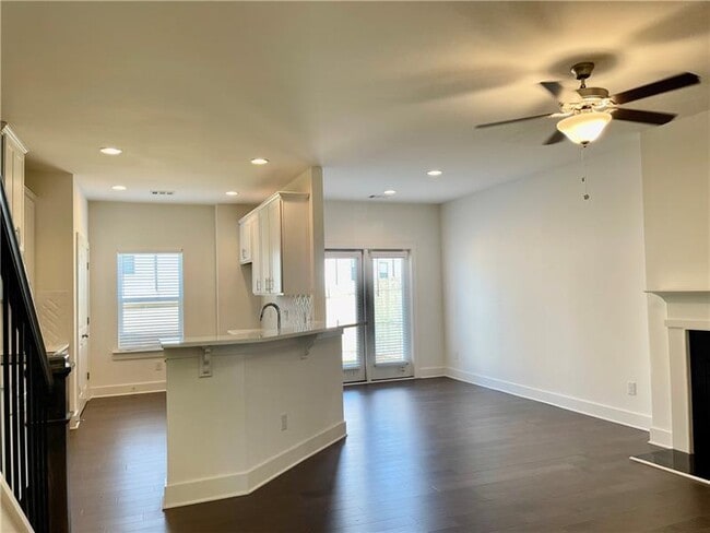 Building Photo - 159 Auburn Run Ln