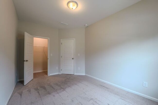 Building Photo - 1670 Branthaven Ln