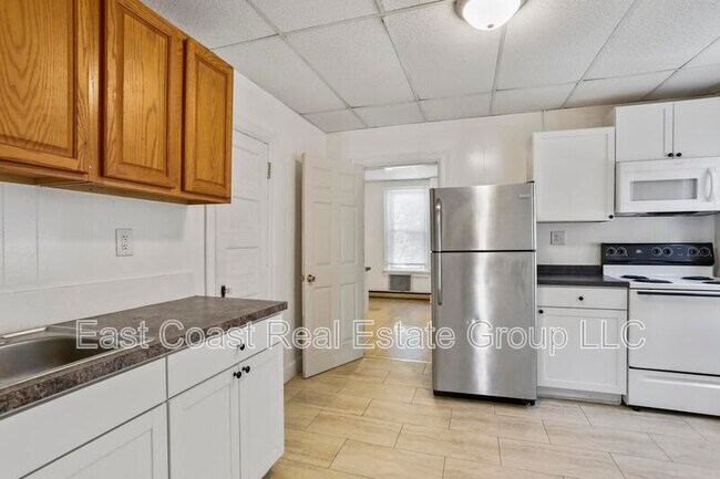 Building Photo - 207 N Mulberry St