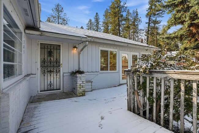 Building Photo - 1503 S SE Blvd