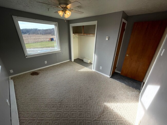 Building Photo - 8975 Lee Ln