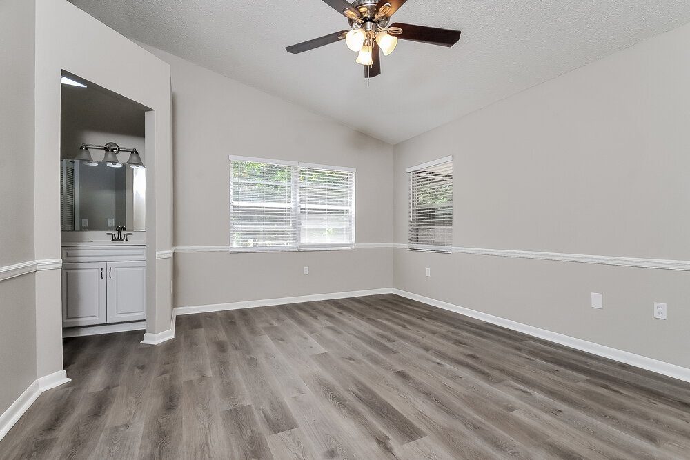 Building Photo - 6013 Crickethollow Dr